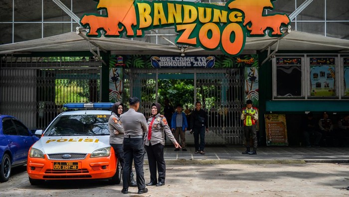Kebun Binatang Bandung ditutup sementara
